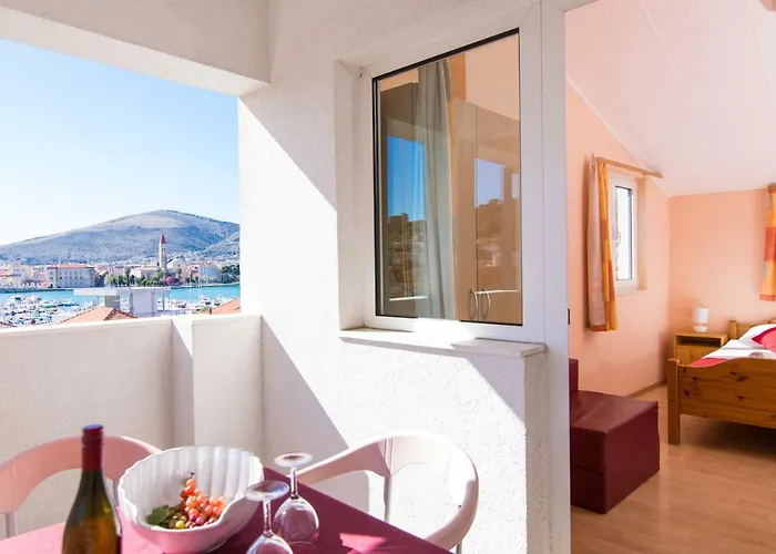 Jadran Ciovo Casa de hóspedes