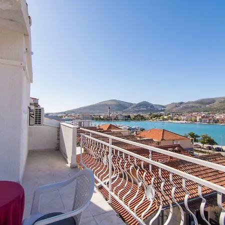 Jadran Ciovo بيت ضيافة 3*