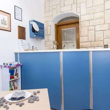 بيت ضيافة Jadran Ciovo 3*