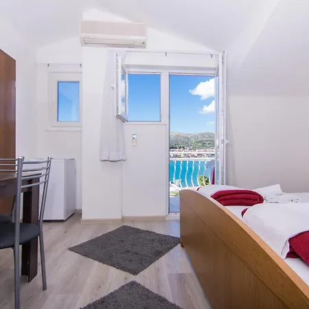 Jadran Ciovo بيت ضيافة تروغير